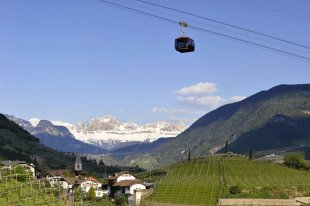 Mit der Seilbahn nach Bozen